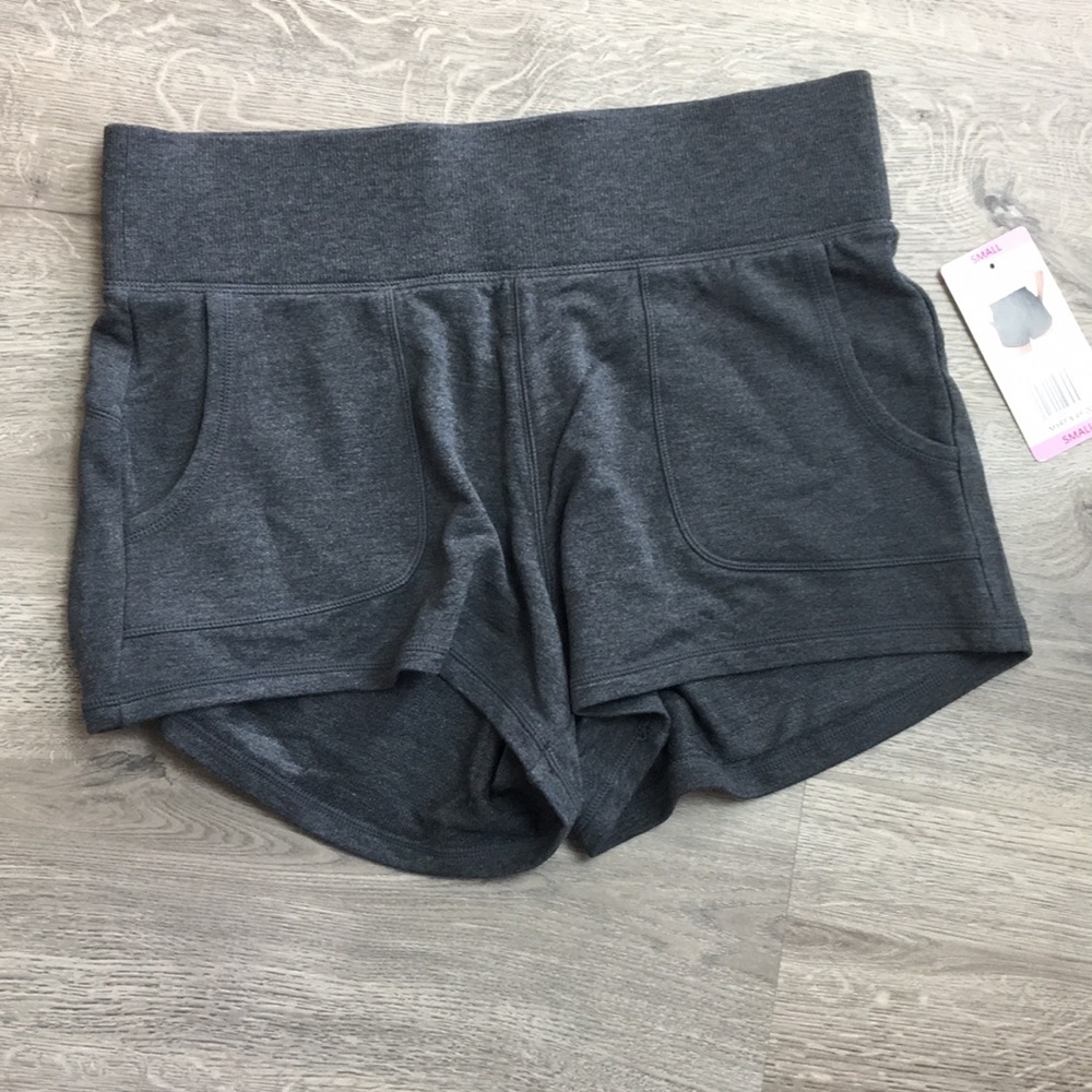 🎄 5/$30 Active life athletic shorts size medium
